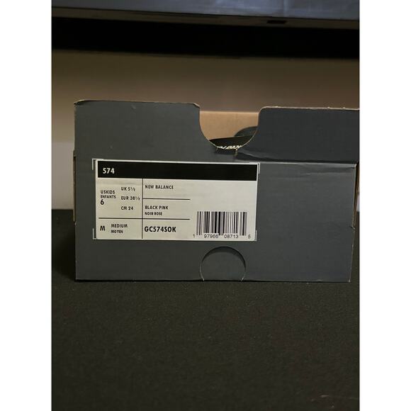 New Balance 574 Black Pink / Size 6Y (7.5W) / Brand New - Picture 7 of 9